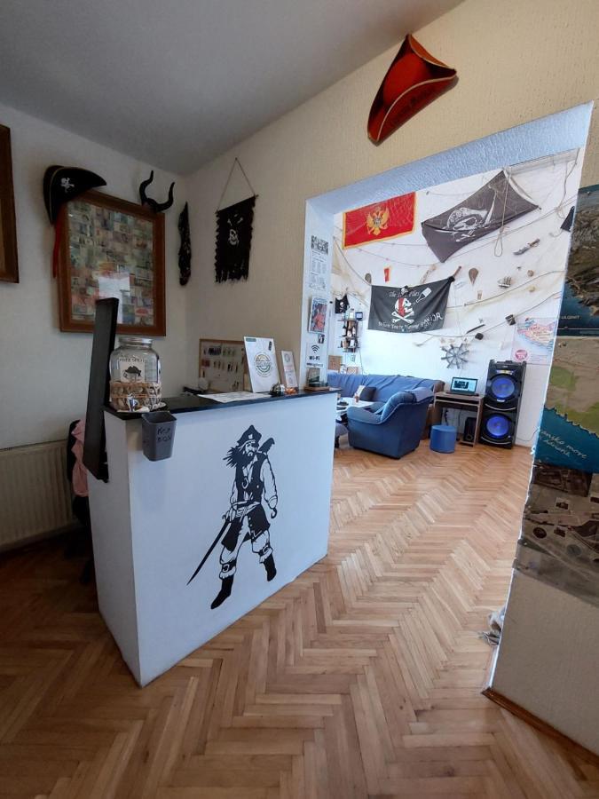 Auberge de jeunesse Pirate Backpackers à Ulcinj Extérieur photo