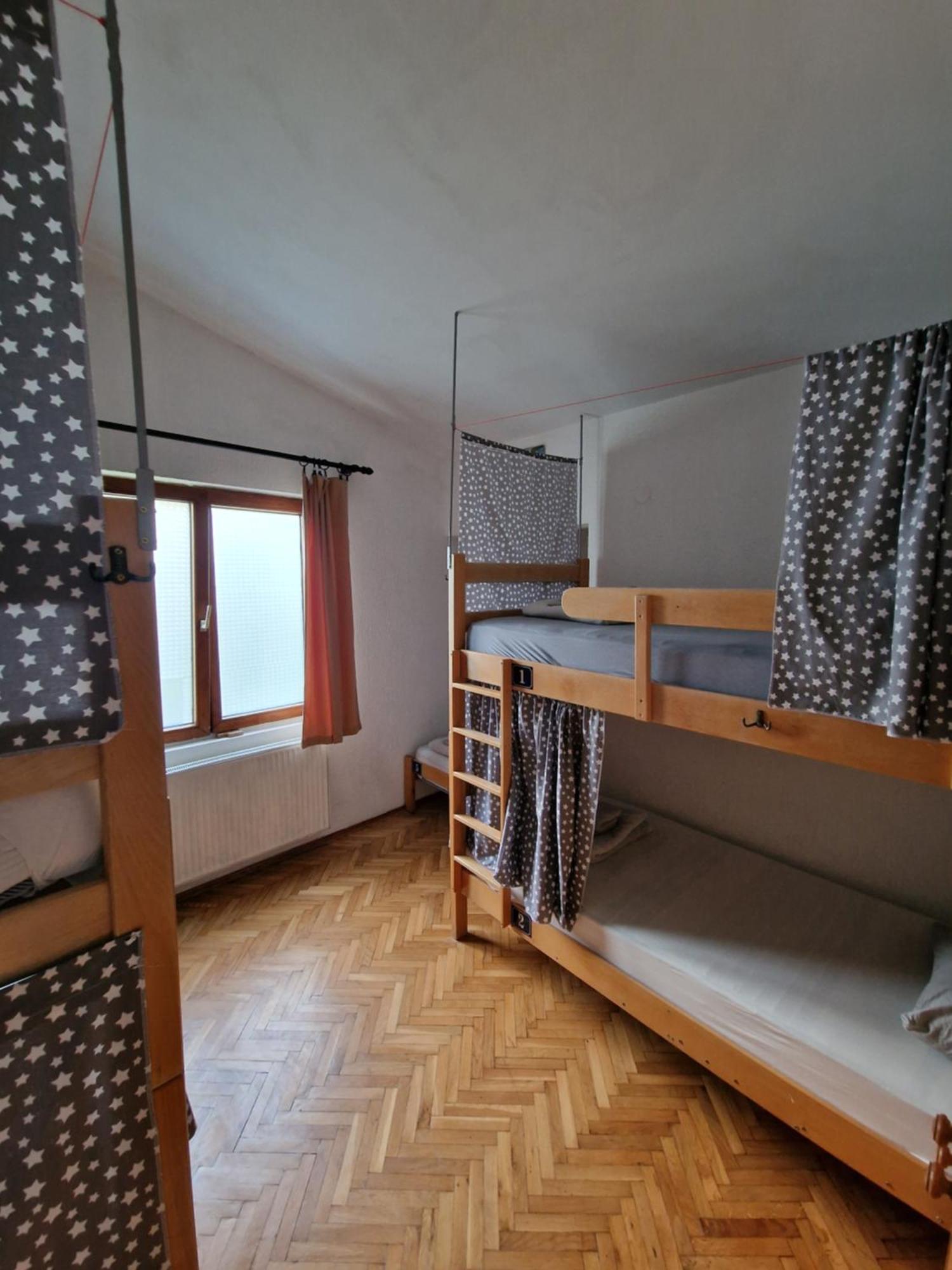 Auberge de jeunesse Pirate Backpackers à Ulcinj Extérieur photo